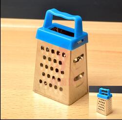 Mini struhadlo Giftlab | Modrý