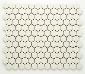 Keramická mozaika bílá 23x26mm