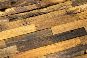 Dřevěná mozaika 50-150x20mm