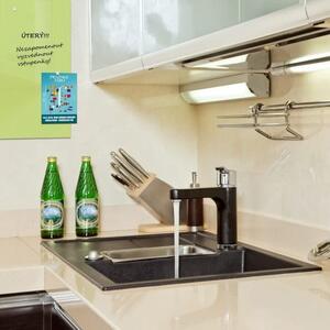 Zelená pistáciová skleněná magnetická tabule do kuchyně Smatab® - 35 × 35 cm