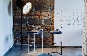 Nordic Design Černá kovová barová židle Daisy 77 cm s šedým sedákem