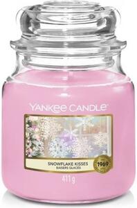 Yankee Candle vonná svíčka Classic ve skle střední Snowflake Kisses