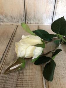 Umělá bílá růže