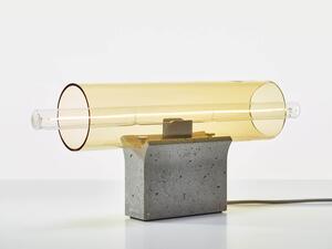 Brokis Designová stolní lampa Overlay M, PC1305 Barva skla: transparentní sklo (CGC23), Povrchová úprava baldachýnu: vysokohodnotný beton se střepy - bílý (CCSC2882), Povrchová úprava základny: vysokohodnotný beton se střepy - antracit (CSFB2881)