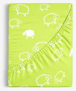 Goldea dětské bavlněné napínací prostěradlo - bílé ovečky na světle zeleném 120 x 200 cm
