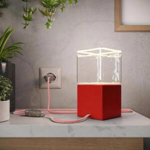 Creative cables Lakovaná dřevěná stolní lampa Posaluce cubetto color s textilním kabelem, vypínačem a dvoupólovou zástrčkou Barva: Červená