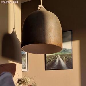 Creative cables Závěsná lampa s textilním kabelem a keramickým stínidlem zvon M Barva: Tabulová černá-bílá