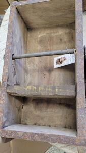Dřevěný nástěnný držák na toaletní papír Brick více antik - 15*10*30 cm
