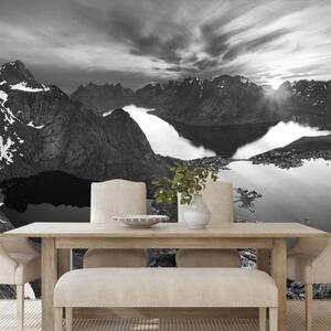 Samolepící fototapeta horské panorama v černobílém provedení - 225x150 cm