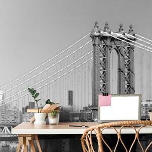 Tapeta most v New Yorku černobílý - 150x100 cm