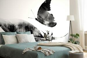 Tapeta motýl a pírko v černobílém - 300x200 cm