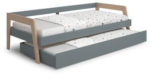 Zelená/přírodní dětská postel z borovicového dřeva s výsuvným lůžkem a úložným prostorem 90x200 cm Carrie – Marckeric
