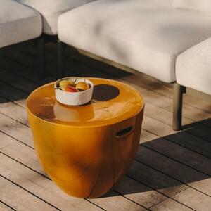 Hořčicově žlutý zahradní stolek Kave Home Mesquida 46 cm