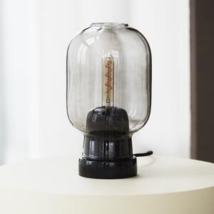 Normann Copenhagen designové stolní lampy Amp Lamp