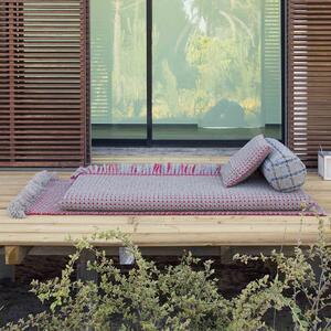 Gan designové zahradní polštáře Garden Layers Big Cushion Blue Tartan