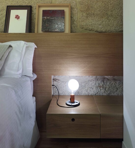 Flos designové stolní lampy Lampadina