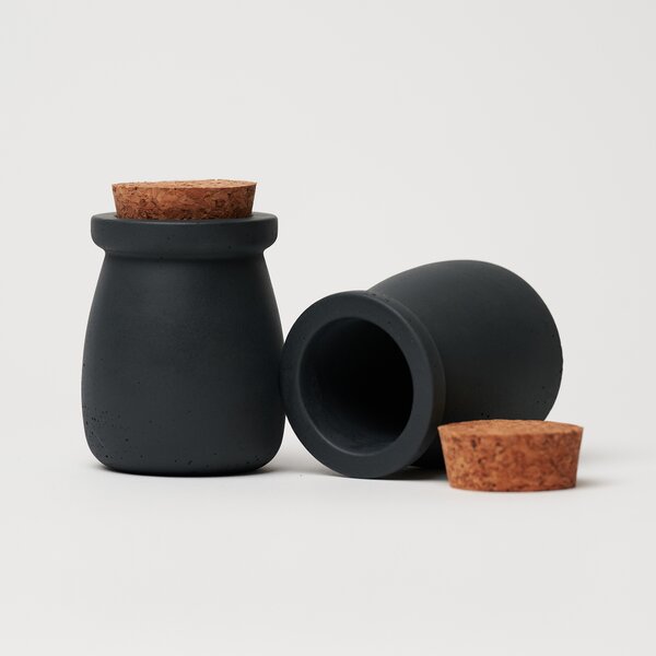 ODLITO Betonová dóza – Nefertiti – grafit (černá) – 8 cm – 2ks