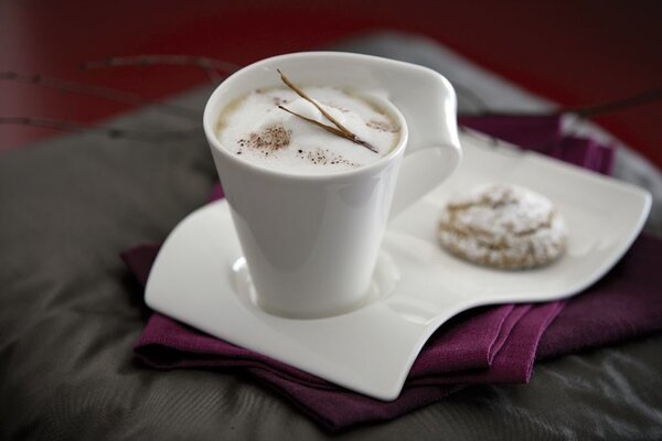 Villeroy & Boch 10-2484-2832 Talíř Party NewWave Caffe s místem pro šálek na cappuccino nebo hrnek M
