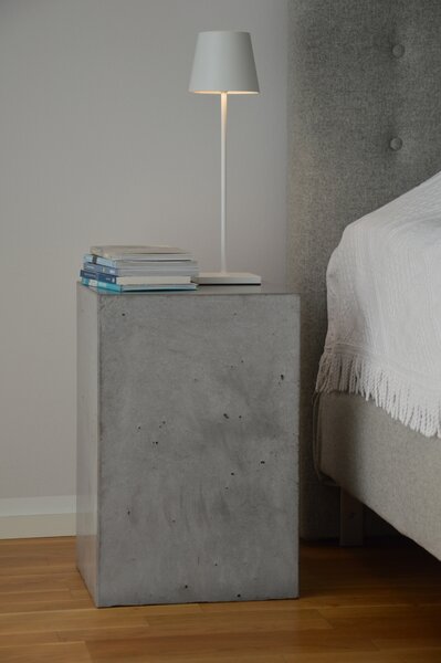 Jan Kurtz designové stoličky Block Hocker Beton Large