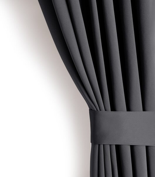 Tmavě šedý dimout závěs 140x245 cm Kierra – Restilo