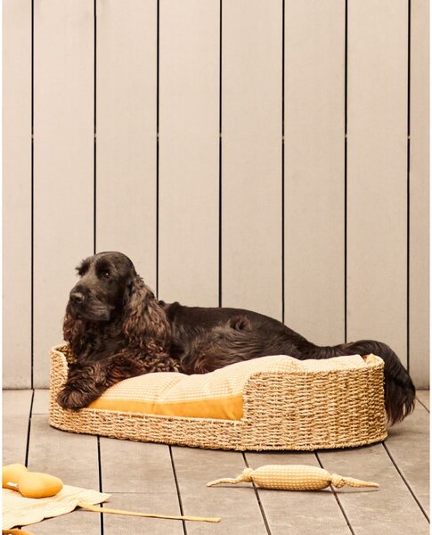 Pelíšek pro domácího mazlíčka z mořské řasy v přírodní barvě 45x80 cm Fliicker – Kave Home