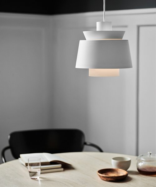 &Tradition designová závěsná svítidla Utzon JU1