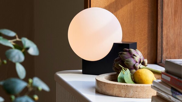 &Tradition designové stolní lampy Journey SHY1