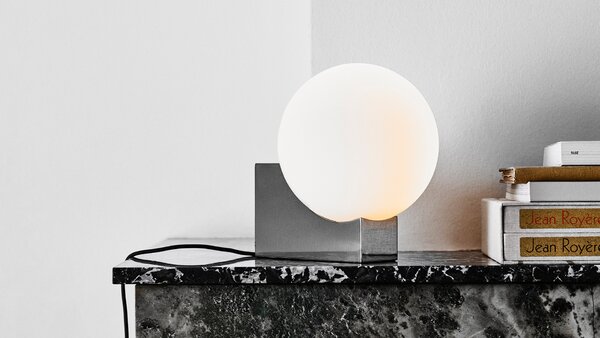 &Tradition designové stolní lampy Journey SHY1