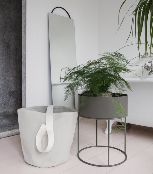 Ferm Living designová zrcadla Adorn Mirror