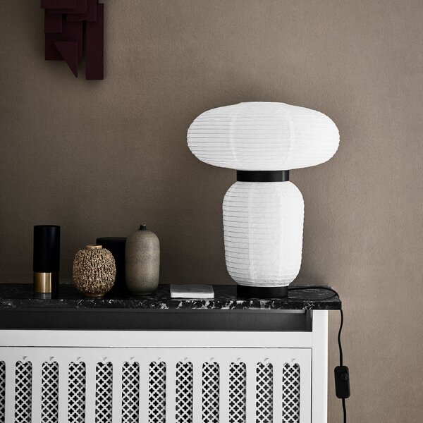 &Tradition designové stolní lampy Formakami
