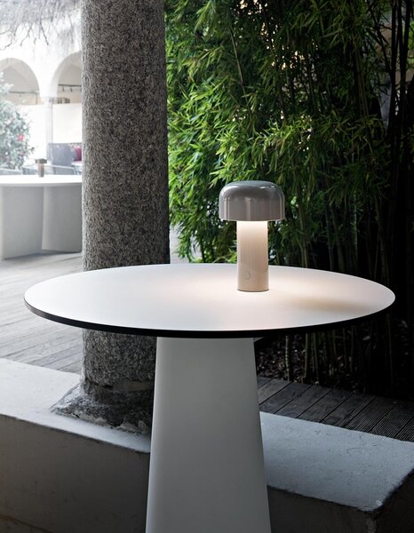 Flos designové stolní lampy Bellhop