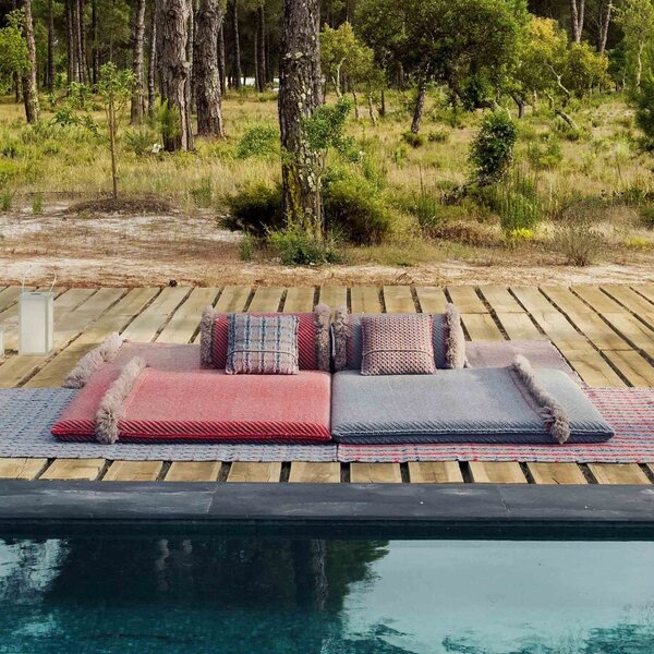 Gan designové zahradní polštáře Garden Layers Small Roll Green