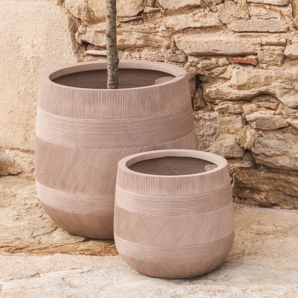 Kave Home Set dvou béžových zahradních květináčů Tival ⌀ 33/50 cm
