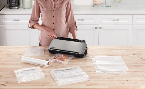 Vakuová svářečka fólií FoodSaver VS3190X, OUT