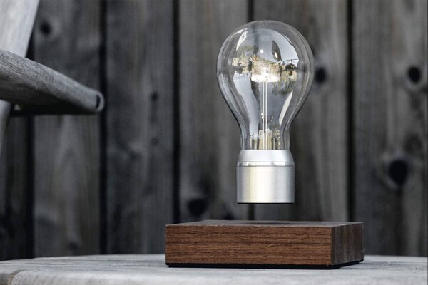 Flyte designové levitující stolní lampy Flyte