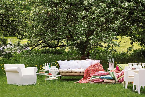 Kartell designové zahradní stoly Bubble Club Table