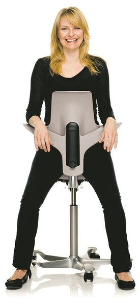 HAG designové kancelářské židle Capisco Plus 8010