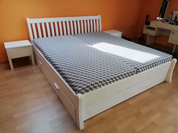 Bílá postel s úložným prostorem Massa 180x200 cm - masiv borovice 180x200