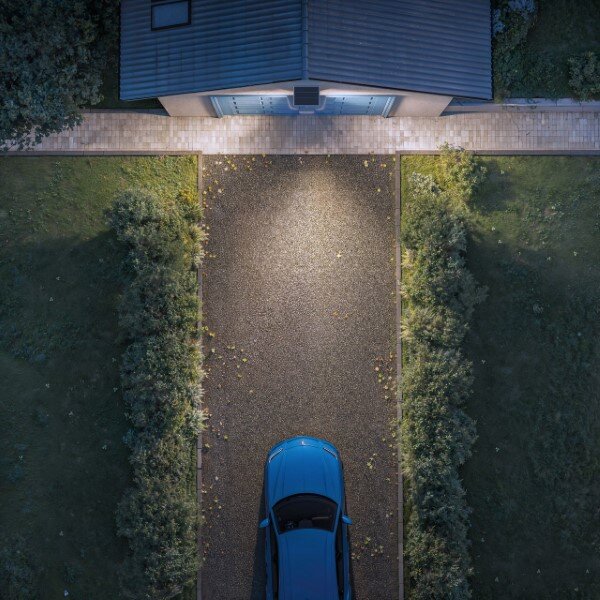Solární nástěnné svítidlo se senzorem LED 5000K biela IP65 PHILIPS UltraEfficient Zyren 8721103105493
