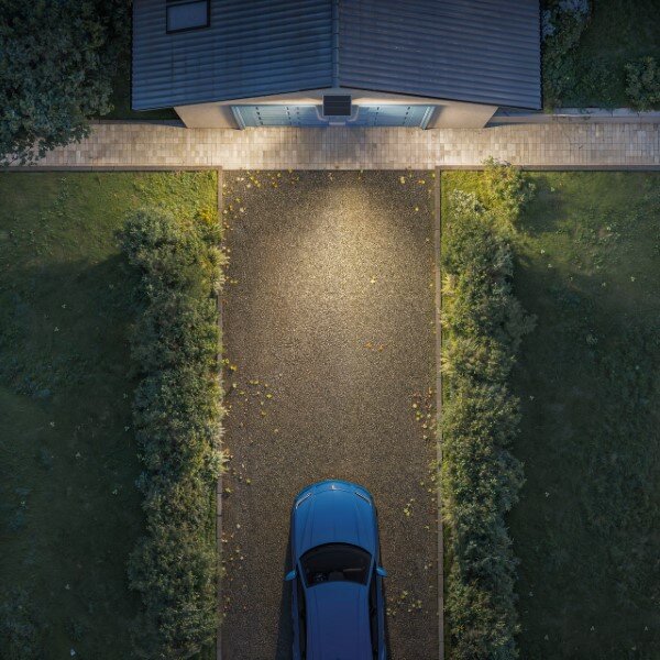 Solární nástěnné svítidlo se senzorem LED 3000K biela IP65 PHILIPS UltraEfficient Zyren 8721103105479