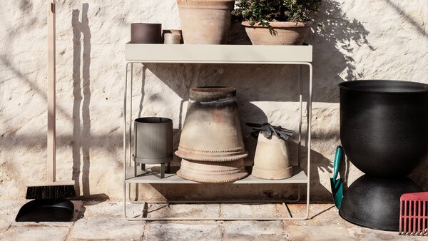 Ferm living designové květináče Hourglass Pot Extra Small (průměr 21 cm)