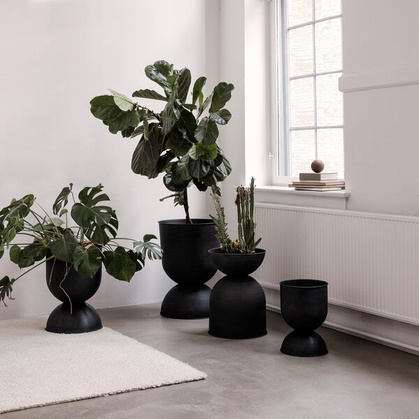 Ferm living designové květináče Hourglass Pot Extra Small (průměr 21 cm)