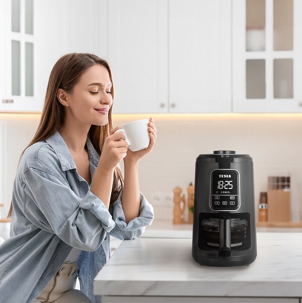 TESLA CoffeeMaster ES400 - kávovar s mlýnkem