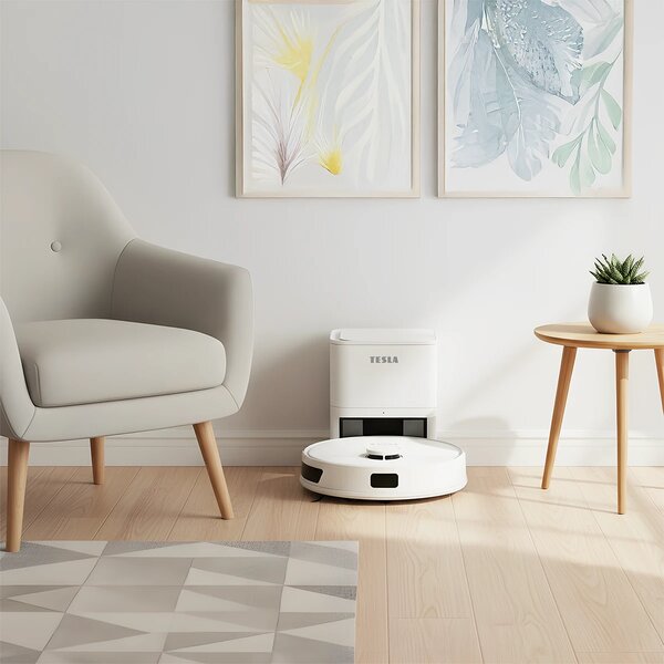 TESLA RoboStar iQ660 Plus - laserový robotický vysavač