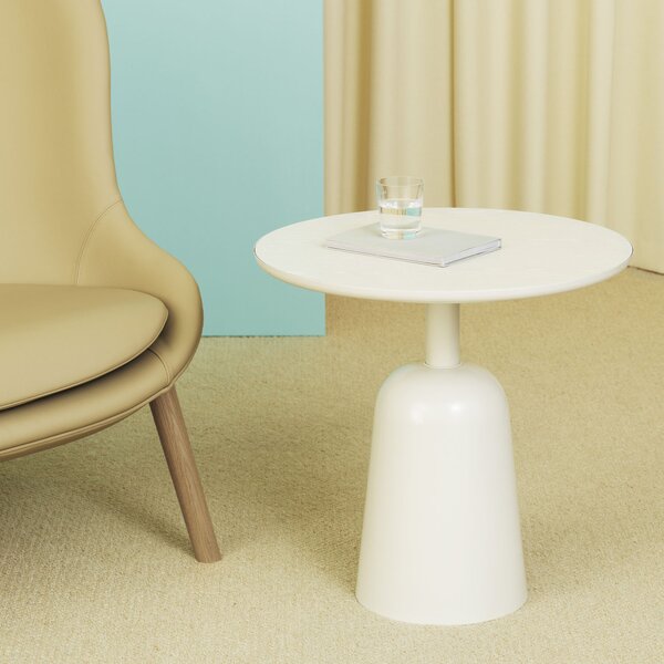 Normann Copenhagen designové odkládací stolky Turn Table