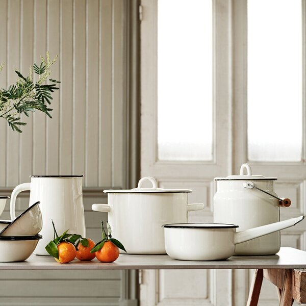 Bílá smaltovaná konvice na mléko Emil´s Enamel Offwhite - Ø 16*22 cm / 3L - Strömshaga