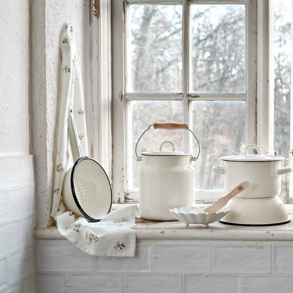 Bílá smaltovaná konvice na mléko Emil´s Enamel Offwhite - Ø 16*22 cm / 3L - Strömshaga
