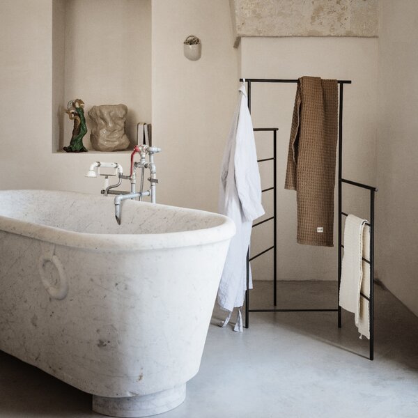 Ferm Living designové stojanové věšáky Dora Clothes Stand