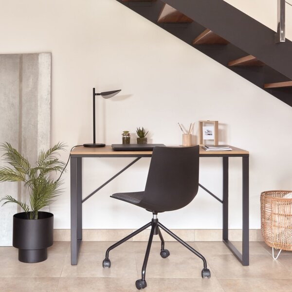 Přírodní pracovní stůl Kave Home Talbot 120 x 60 cm s černou podnoží