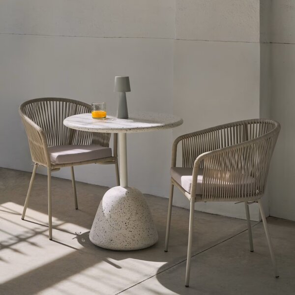 Bílý terrazzo zahradní stůl Kave Home Saura 70 cm